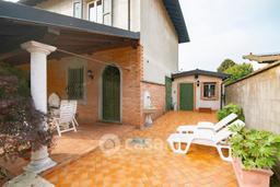 Villa in Via G. Prata 17