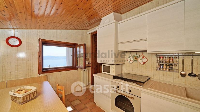 Villa in Via Sant Urbano — foto 4 di 24