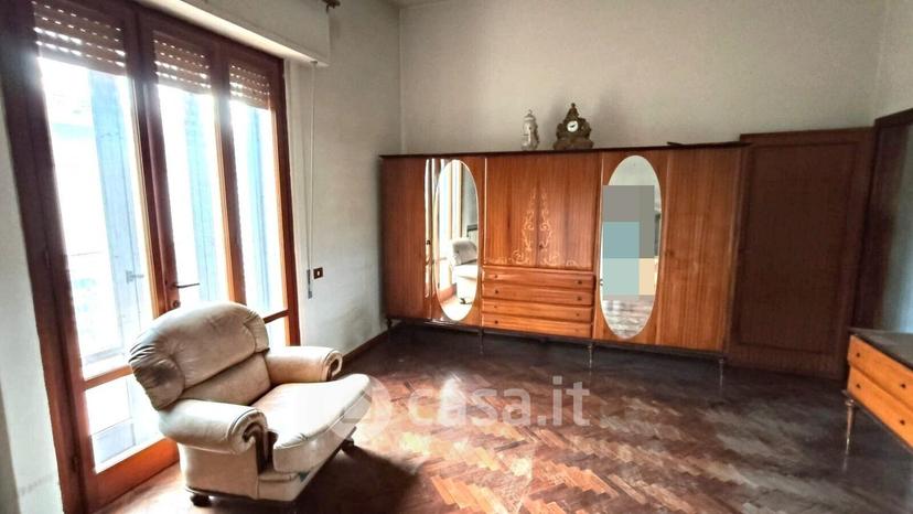 Villa in Via F. Caracciolo — foto 3 di 37