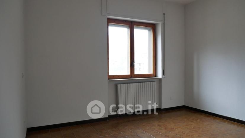 Trilocale in Via Taverna Campanile 70 — foto 32 di 38