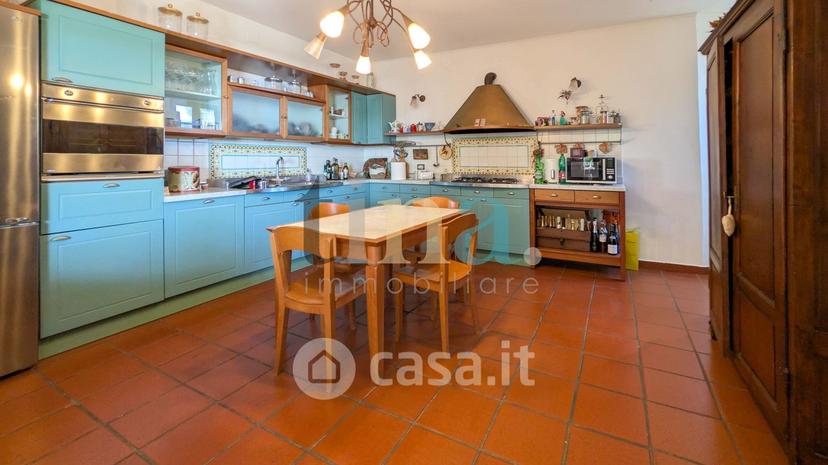 Villa in Via Cecinese — foto 9 di 56