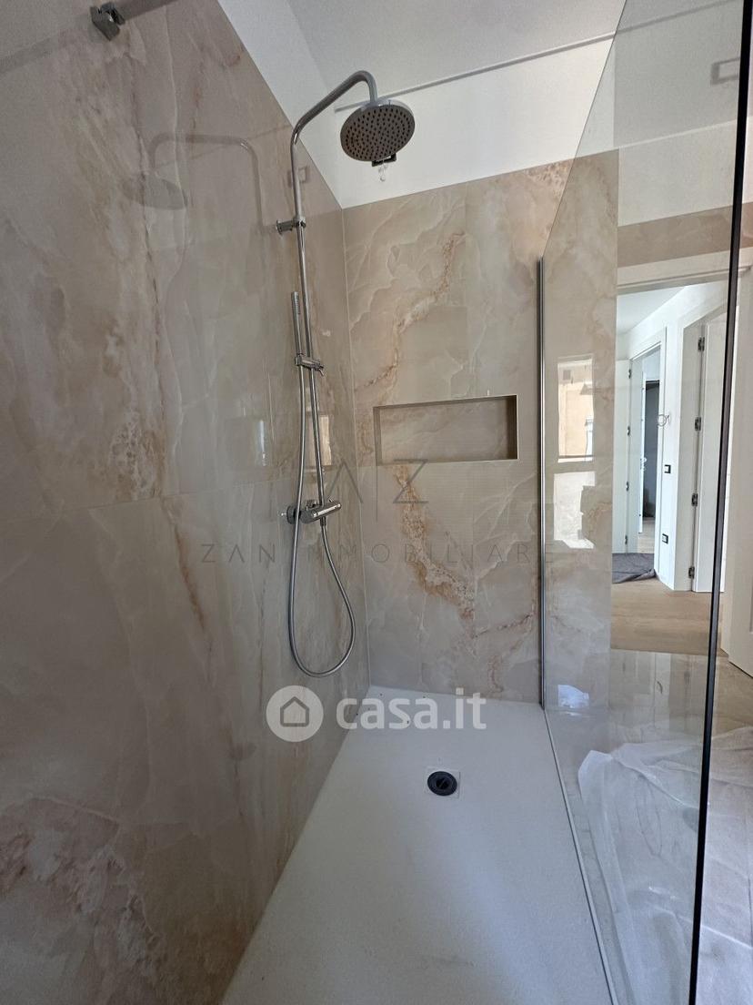 Quadrilocale in Via San Pio X — foto 25 di 28