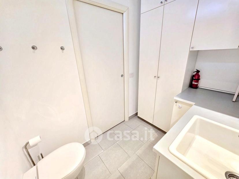 Bilocale in Via Antonio Stoppani 11 — foto 32 di 32