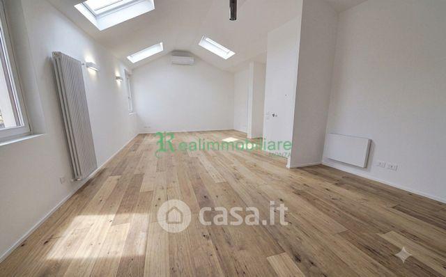 Bilocale in Via Alessandro Volta — foto 11 di 21
