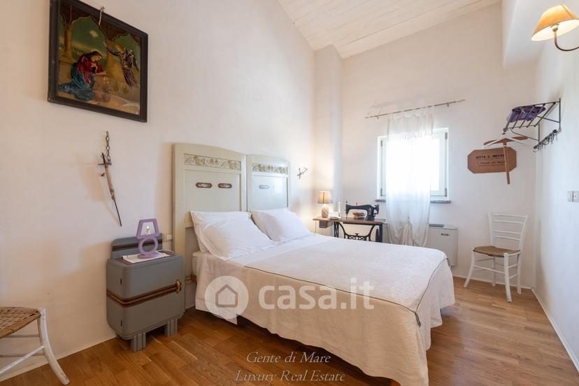 Villa in Contrada Salinola — foto 30 di 130