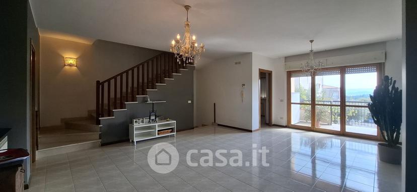 Villetta a schiera in Via Armando Fedeli — foto 9 di 31
