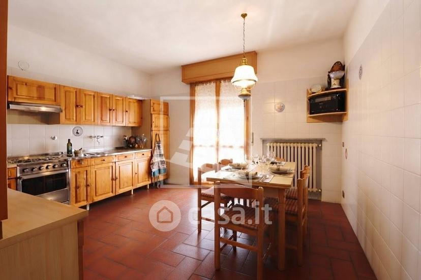 Villa in Via Terezin 5 — foto 3 di 40
