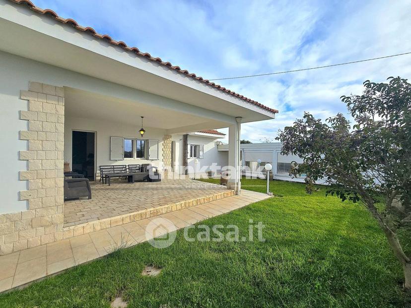 Villa in Via del Giglio — foto 9 di 41