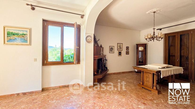 Villa in Passo della Scheggia — foto 38 di 49