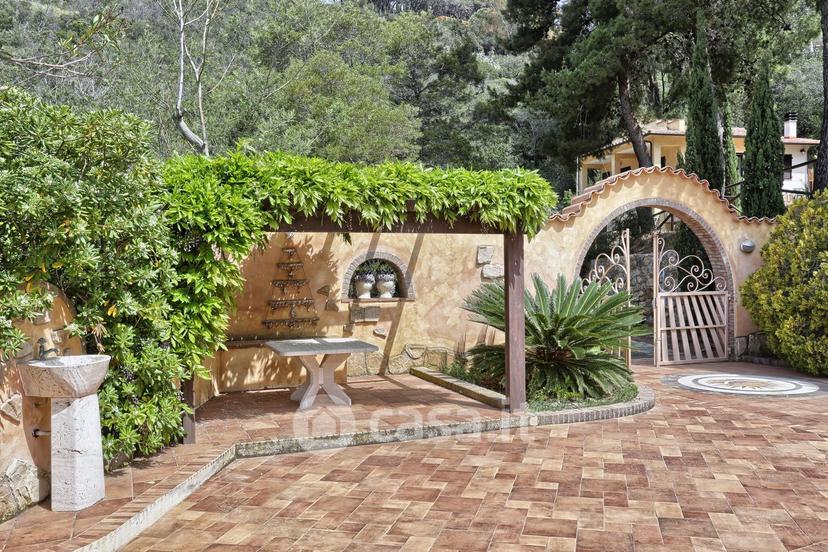 Villa in Morcone — foto 15 di 42