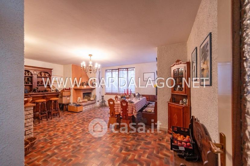 Villa in Via Carlo G. Battistoli — foto 29 di 37