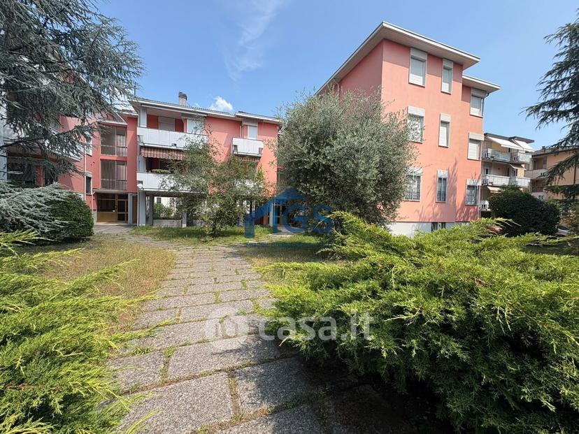 Quadrilocale in Via Luigi Gadola 32 — foto 24 di 26