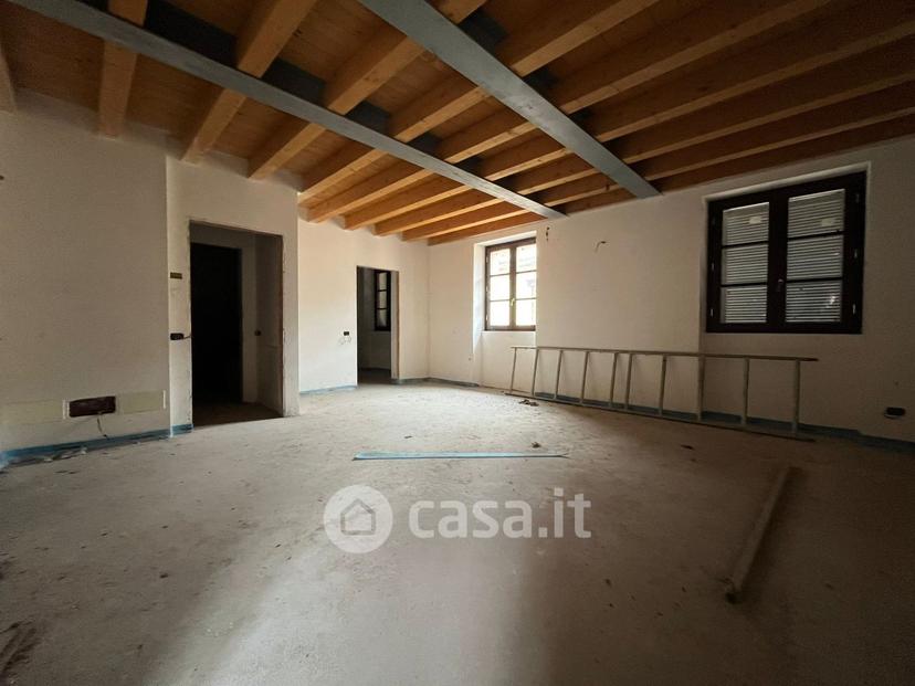 Trilocale in Via Collegio Manzoni 14 — foto 2 di 10