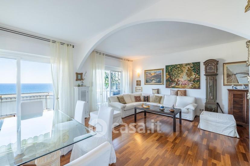 Trilocale in degli Ulivi 6 — foto 3 di 28