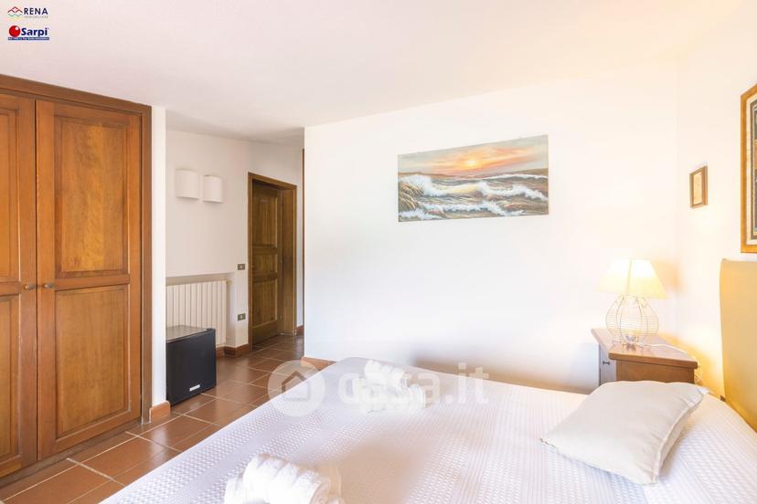 Villa in Via Bonifacio 4 — foto 4 di 49