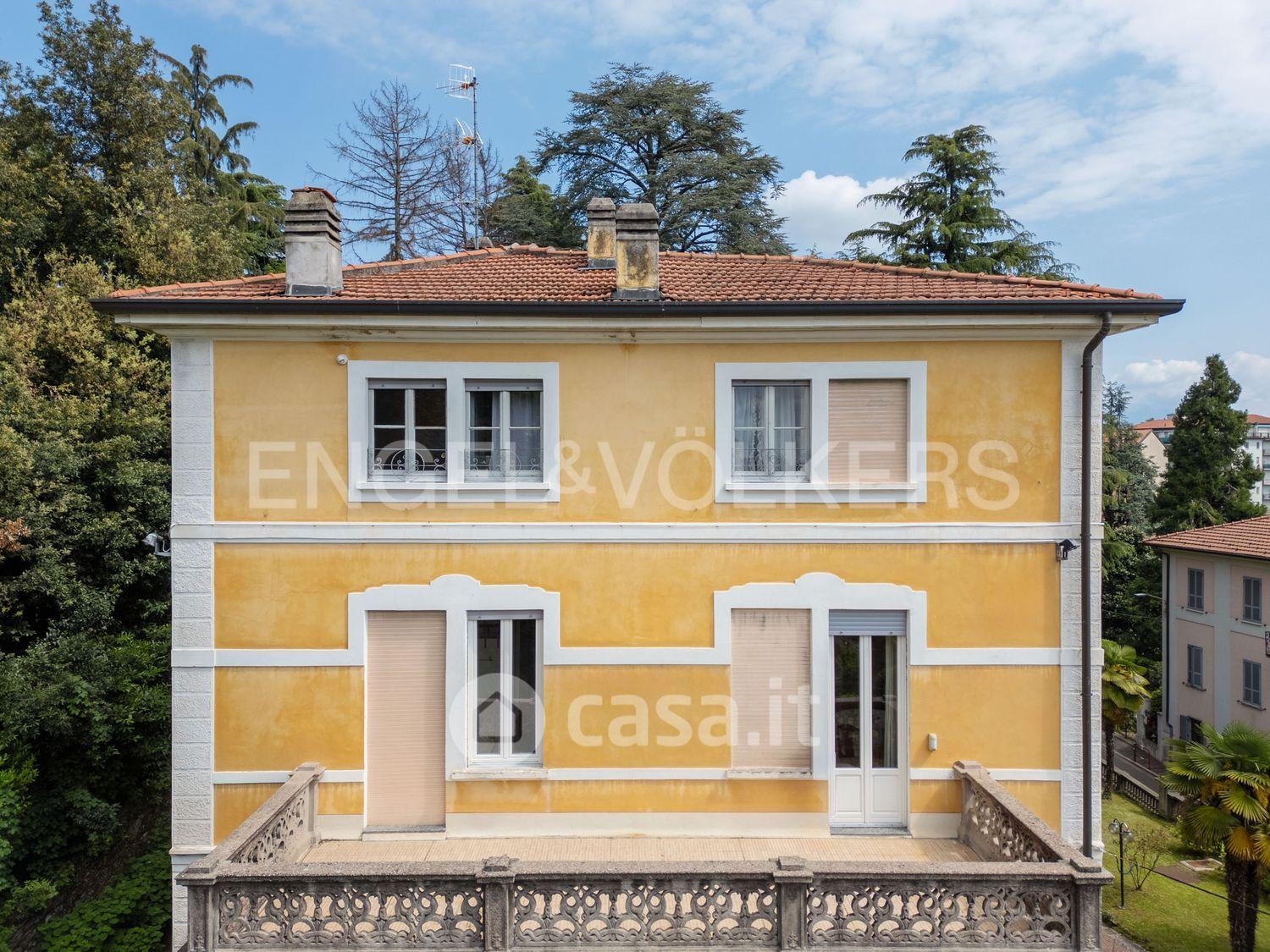 Villa in Via Giacomo Limido