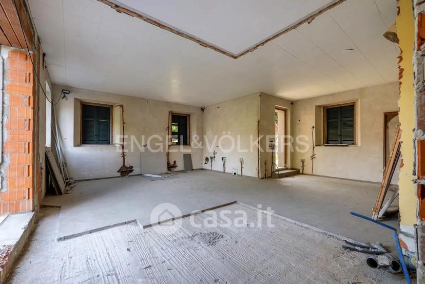 Villa in Via Crabbia — foto 30 di 30
