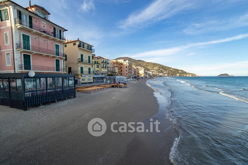 Quadrilocale in Passeggiata Cadorna 67 — foto 2 di 24