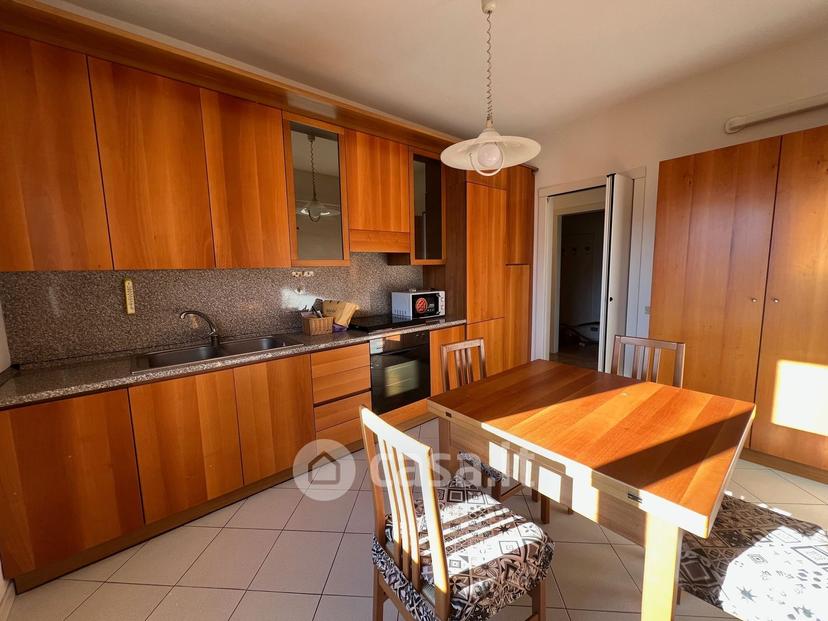 Trilocale in Via Giuseppe Verdi 6 — foto 8 di 33