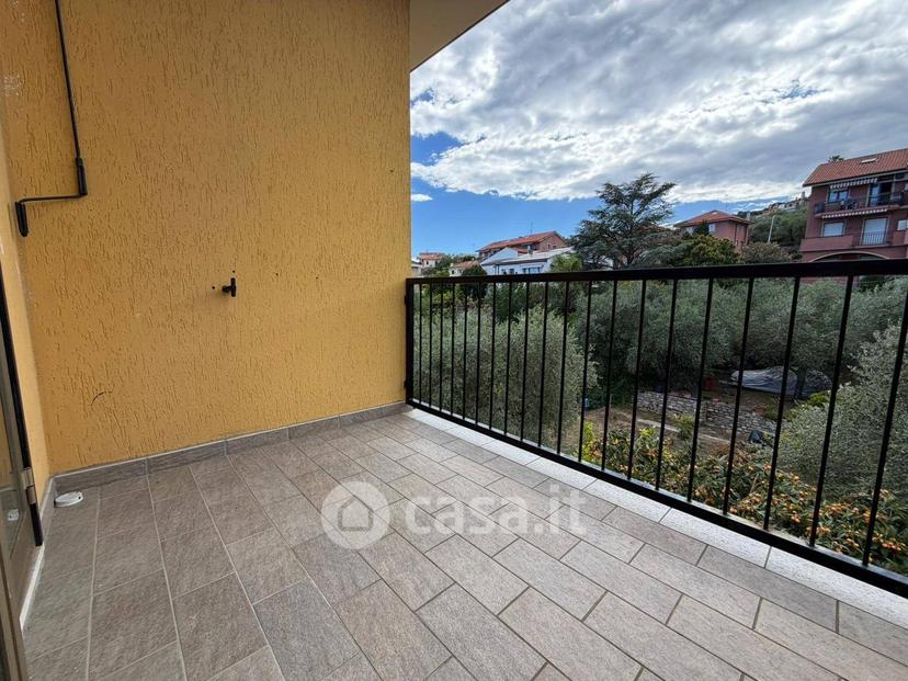 Bilocale in Via Pairola 5 — foto 3 di 23
