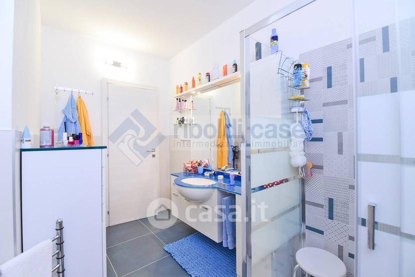 Villa in Via Lombardia — foto 14 di 36