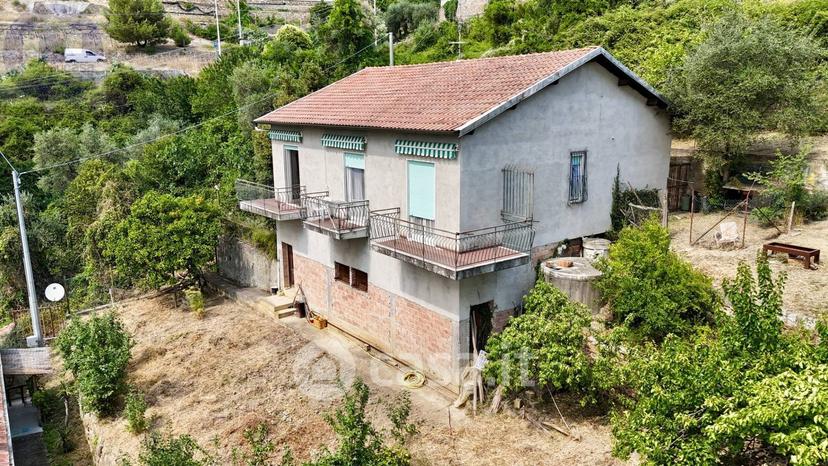 Villa in Strada A. San Pietro 149 — foto 33 di 47