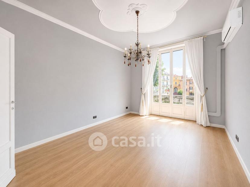 Bilocale in Viale Regina Giovanna 38 — foto 17 di 23