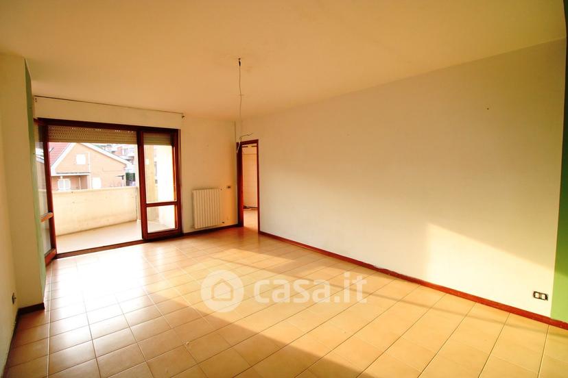 Trilocale in Via Friuli 100 — foto 32 di 35