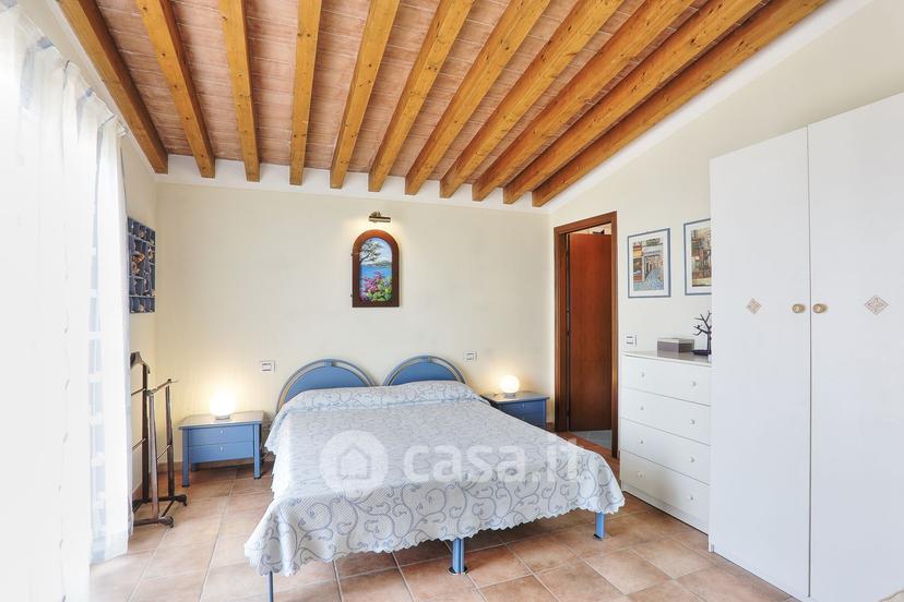Villa in Morcone — foto 12 di 42