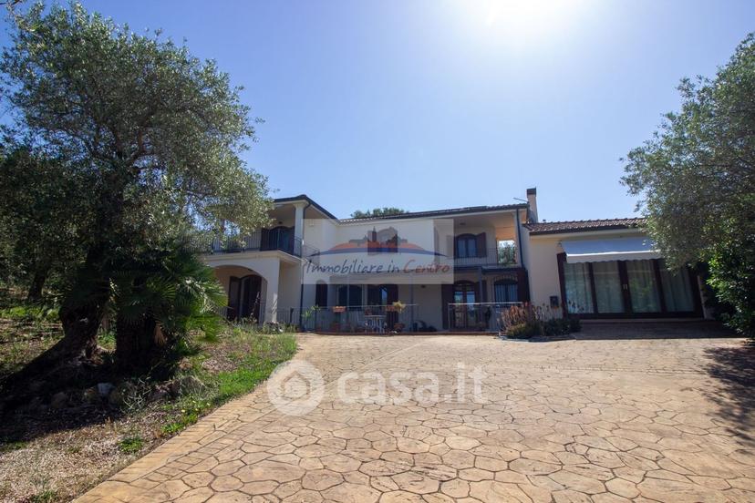 Villa in Strada Vicinale Salondra 78 — foto 8 di 35
