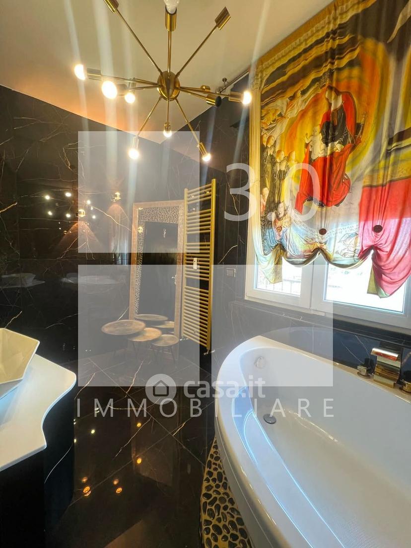 Appartamento in Viale Orleans 4 — foto 30 di 38