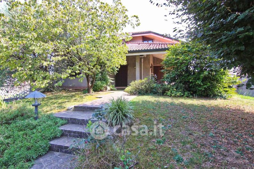 Villa in Via Enrico Fermi 9 — foto 19 di 45