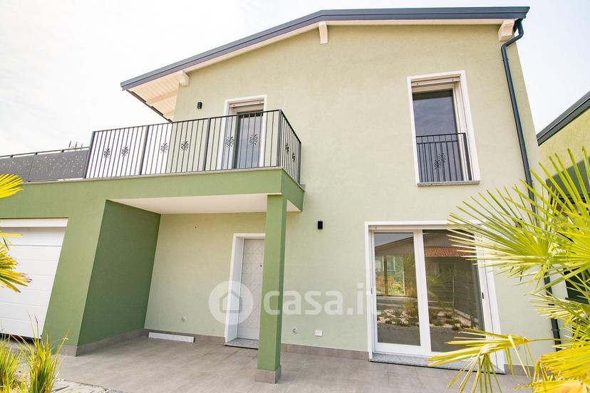 Villa in Via Mario Baratta — foto 17 di 63