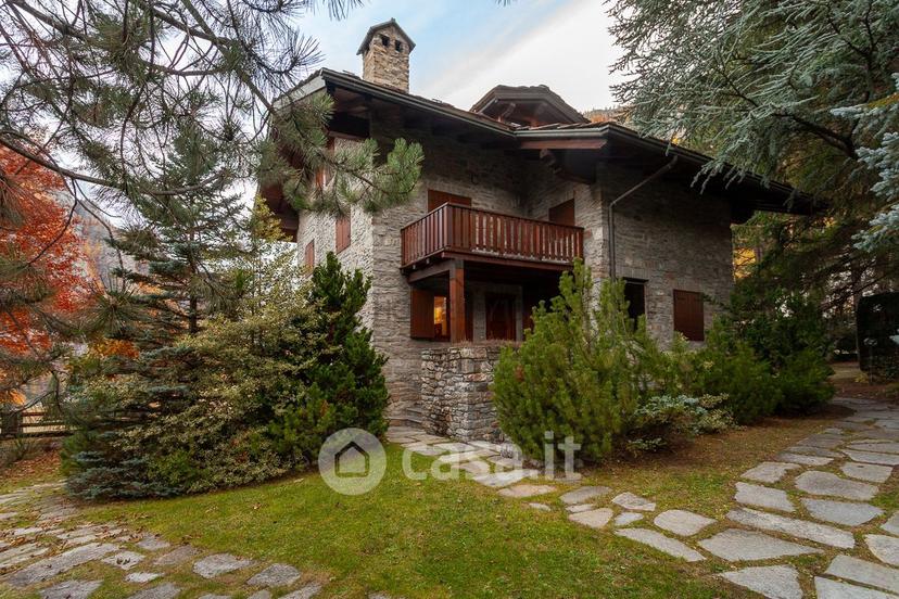 Quadrilocale in Strada del Villair 44 — foto 25 di 57