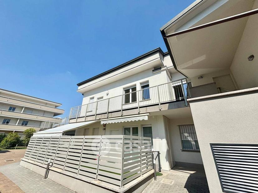 Trilocale in Via Don Orione 44 — foto 12 di 28