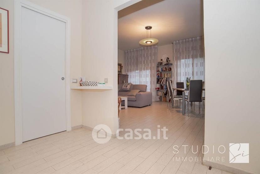 Appartamento in Via Bertoneri Oreste — foto 24 di 29