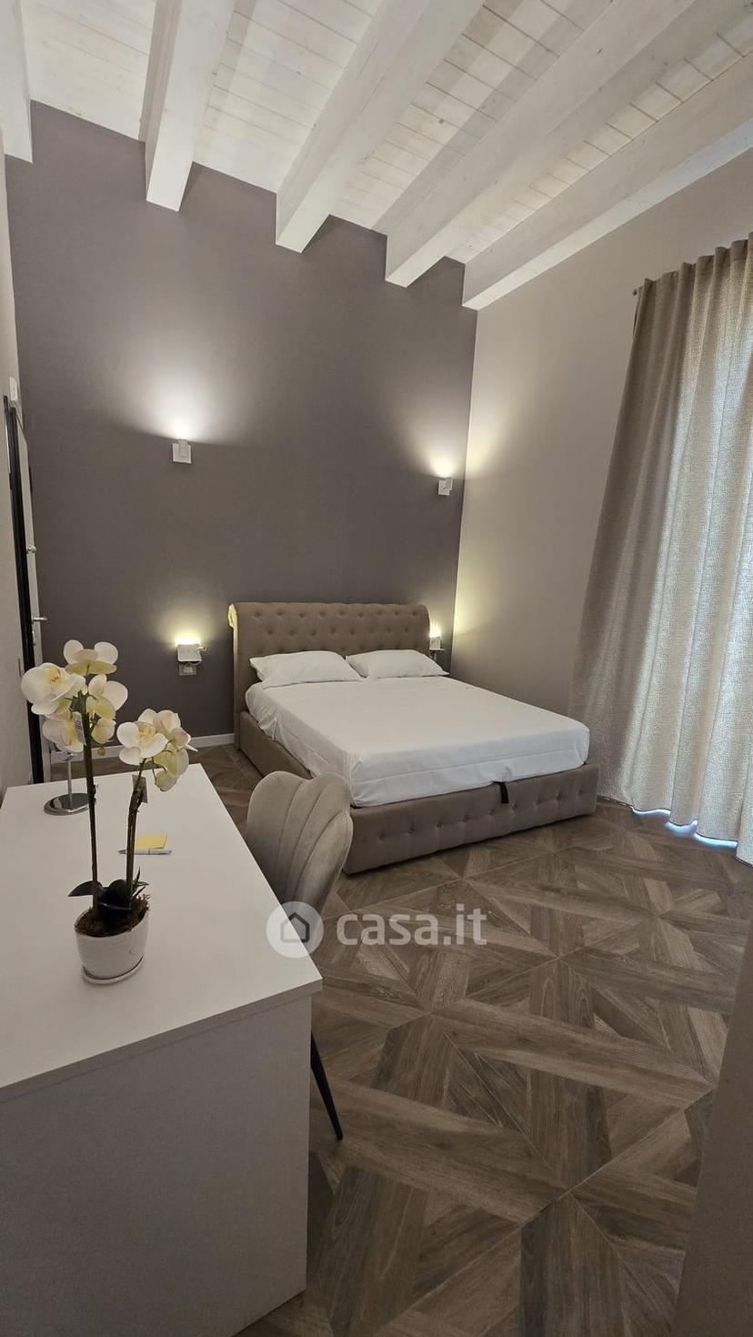 Stanza in Via San Giovanni 2 — foto 3 di 8
