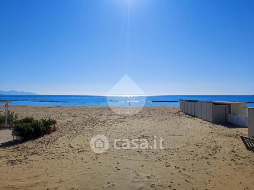 Appartamento in Lungomare Nazario Sauro 325 — foto 6 di 18