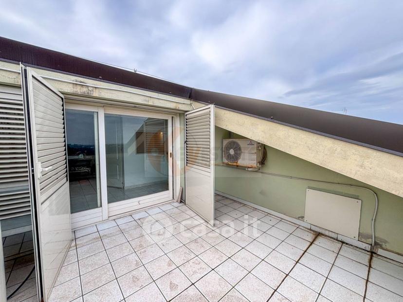 Appartamento in Via Walter Pasella 36 — foto 15 di 36