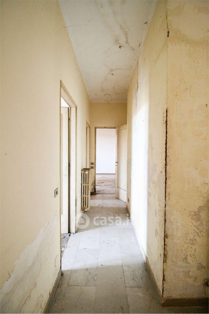 Villa in Via Avv. G. Colombo 8 — foto 18 di 34