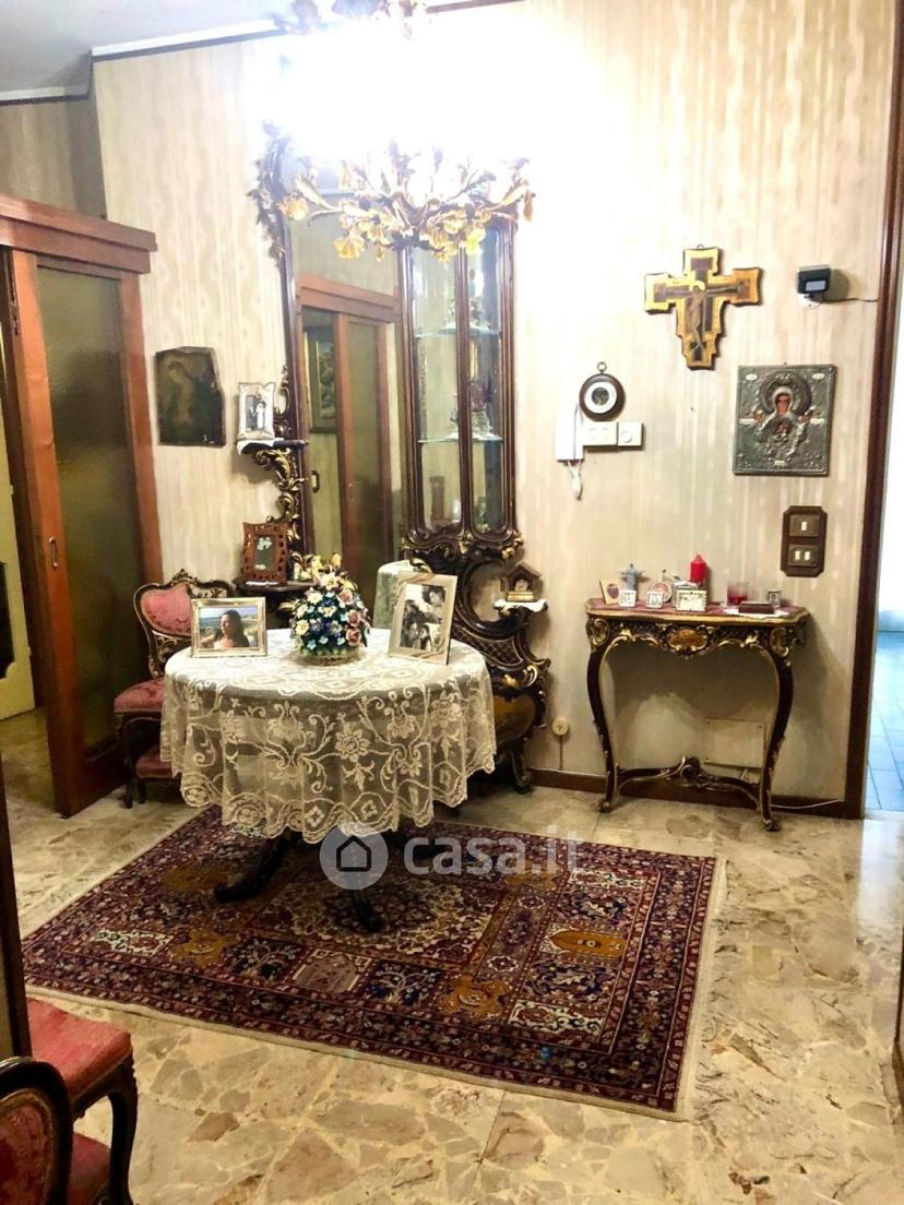 Villa in Via Francesco Petrarca — foto 12 di 22