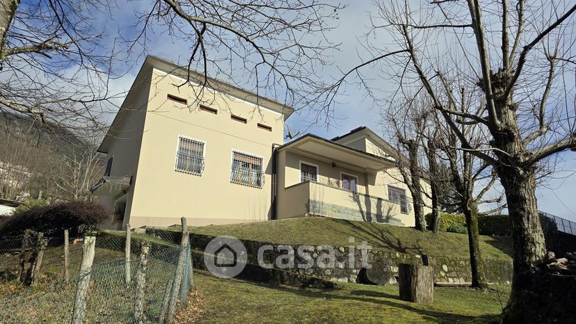 Villa in Via Contessa Casalini 30 — foto 11 di 39