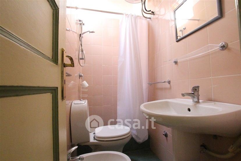 Stanza in Via Antonino di Sangiuliano — foto 6 di 17