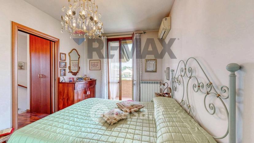 Villa in Via Fratelli Rosselli — foto 34 di 74