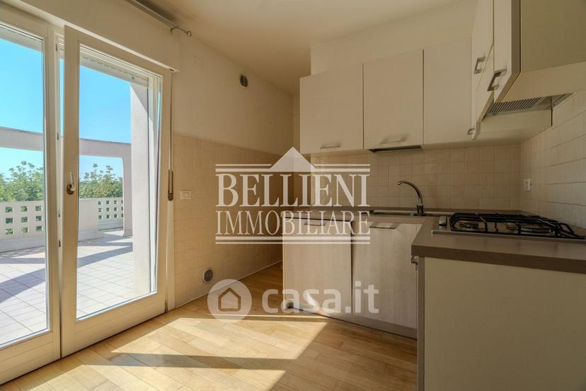 Quadrilocale in Via Alessandro Massaria — foto 26 di 28