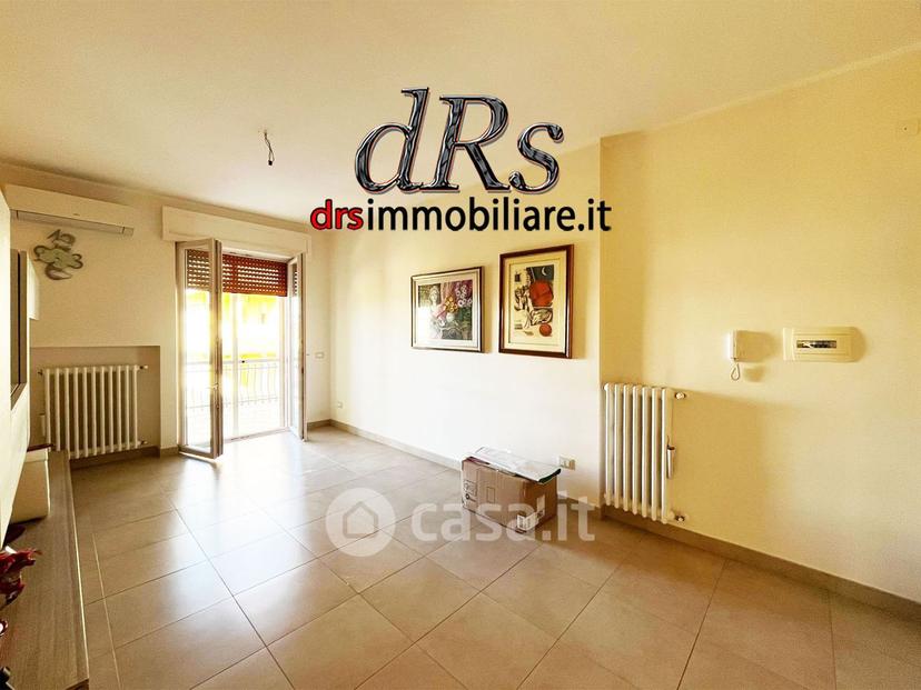 Quadrilocale in Via Umbria — foto 3 di 37