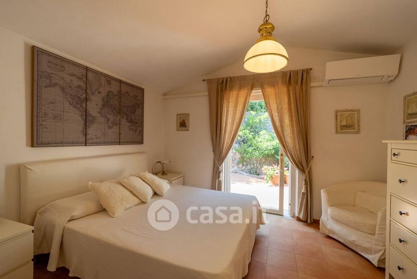 Villa in Via dei Fari 1 — foto 4 di 46