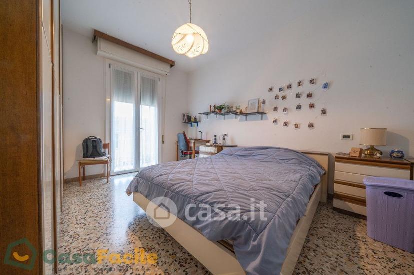 Stanza in Via Guido Marinelli — foto 5 di 12