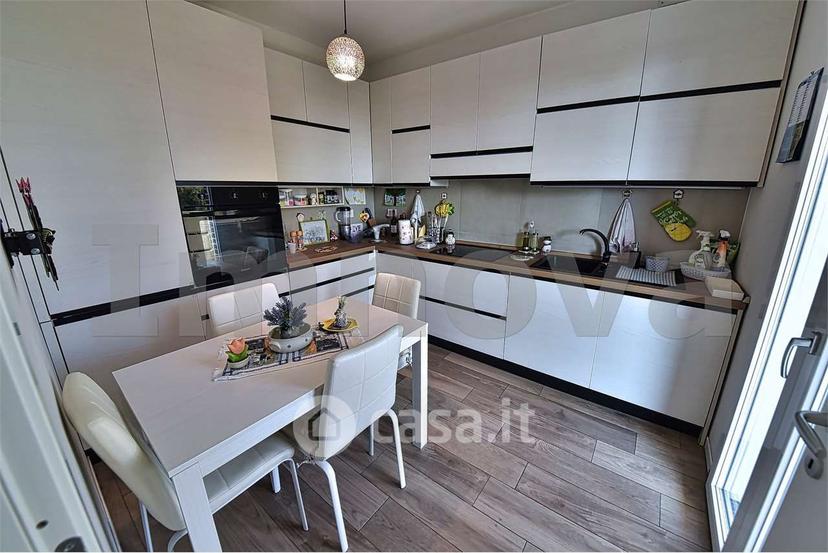 Trilocale in Via Bartolomeo Colleoni 25 — foto 2 di 27