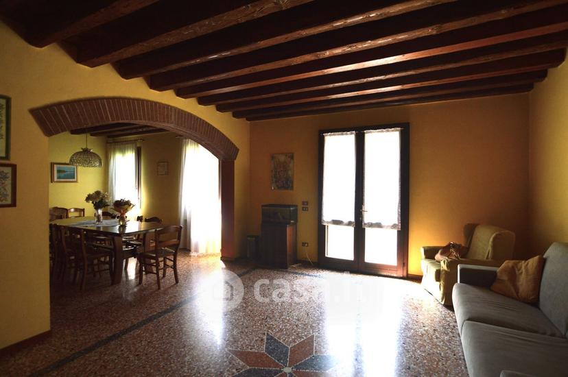 Villa in Via Roma 47 — foto 19 di 80